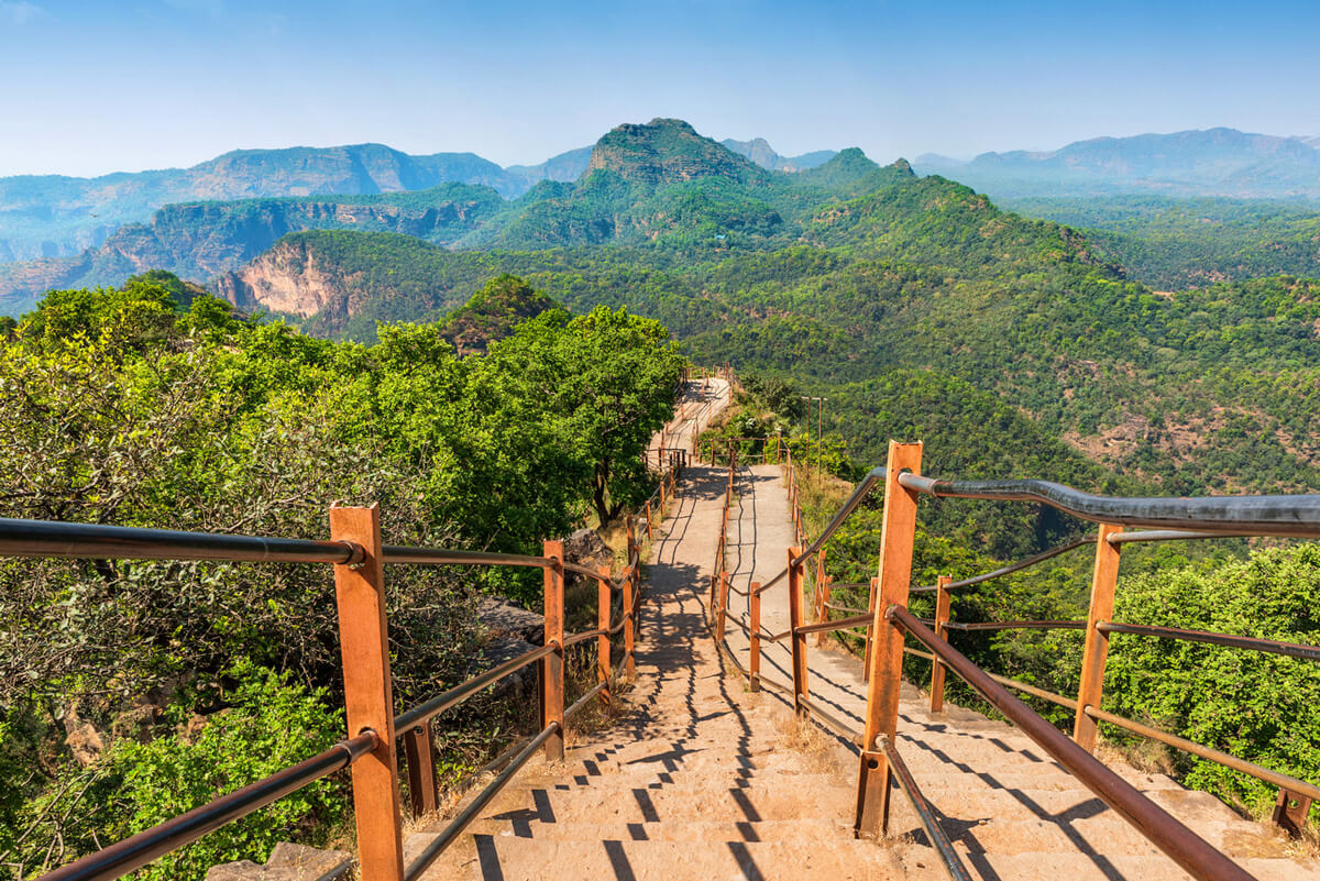 Tourist Spots to Visit in Pachmarhi | Travels Passion